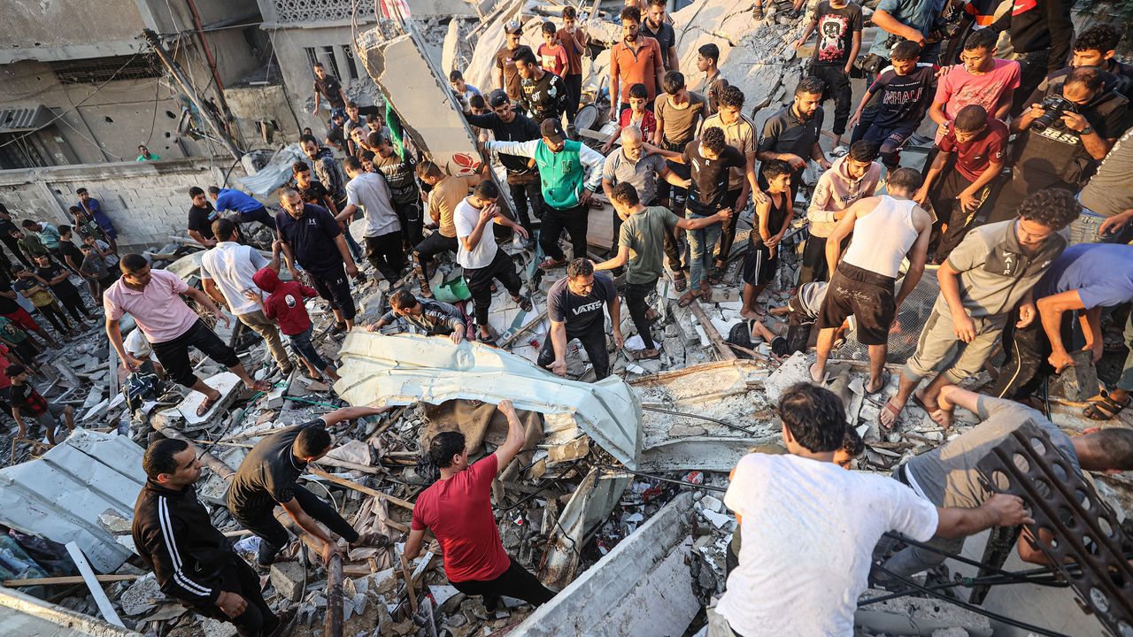 İsrail ordusu çocuk hastanesini bombaladı