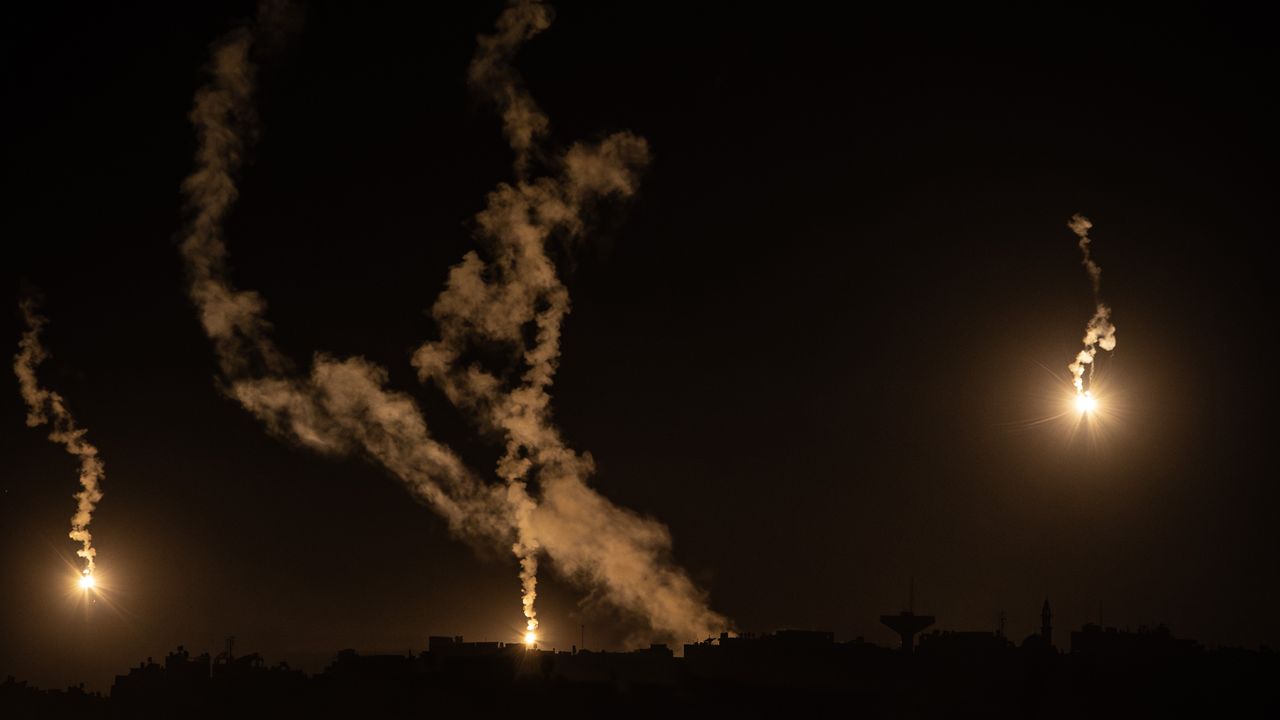 Gazze'de camiye hava saldırısı: 50 kişi şehit oldu