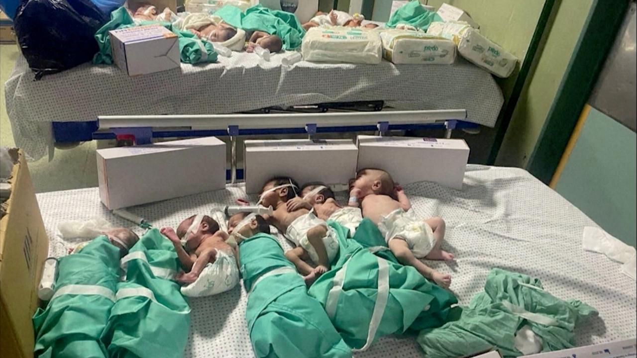 Şifa Hastanesi'nde bebekler kuvözden çıkarıldı
