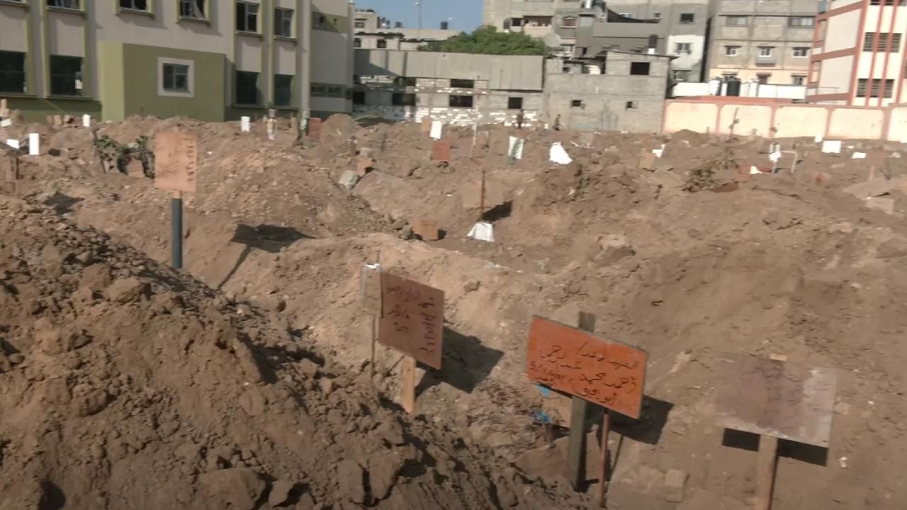 Şifa Hastanesi: 179 kişiyi toplu mezara gömmek zorunda kaldık