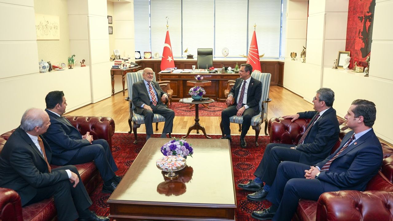 Özel, Saadet Partisi Genel Başkanı Karamollaoğlu ile görüştü