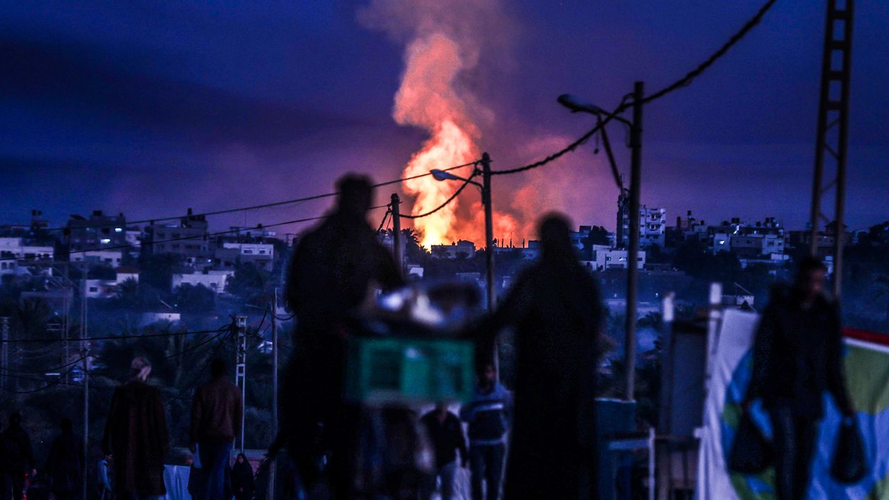 İşgalci İsrail Batı Şeria'da gece baskınları düzenledi