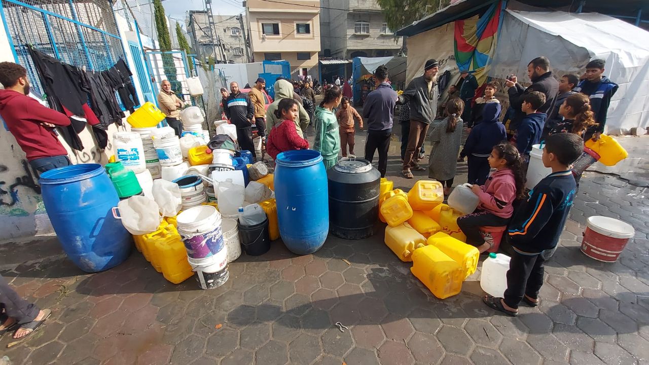 Gazze'de 1,5 milyon kişi kirli su ile bulaşan hastalıklara yakalanıyor