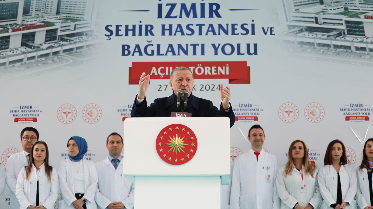 Erdoğan: Önümüzdeki ay kamuya 35 bin sağlık personeli daha alıyoruz