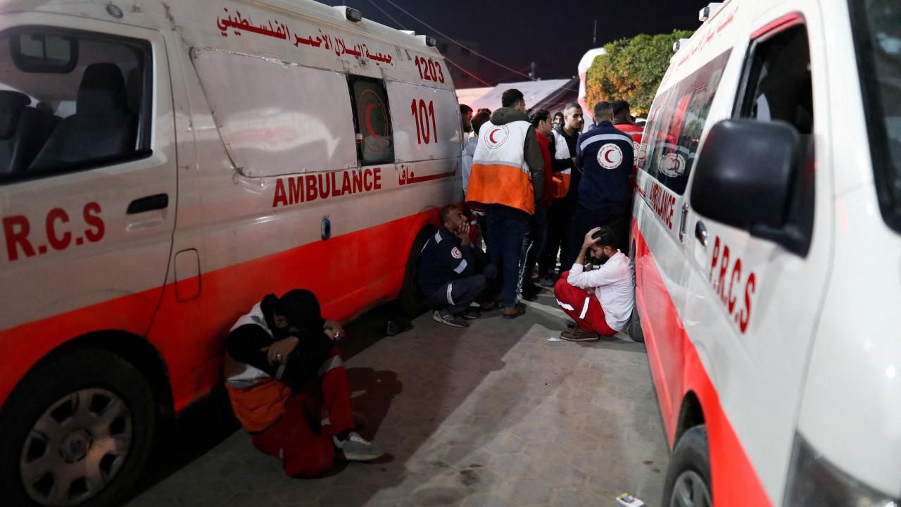 İşgalci İsrail'in ambulans saldırısında 4 sağlık görevlisi şehit oldu