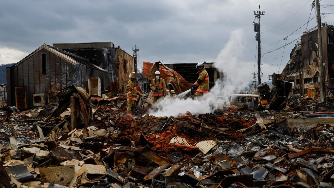 Japonya'daki depremlerde yaşamını yitirenlerin sayısı 215'e çıktı