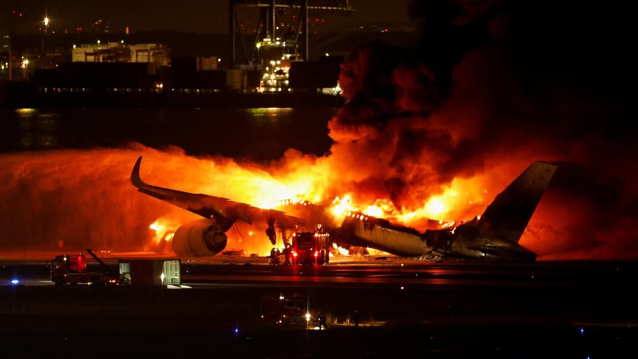 Tokyo'daki uçak kazasının maliyeti 100 milyon doları aşacak