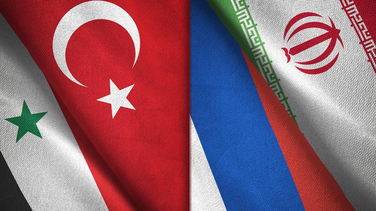 Türkiye, Rusya ve İran heyetleri Kazakistan'da bir araya geldi