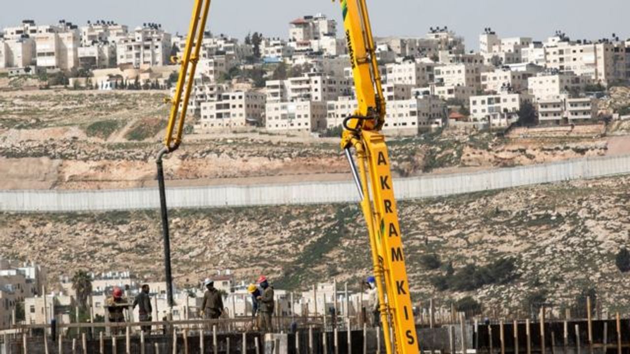 Siyonit İsrail, Batı Şeira'da 7 bin konut yapmayı planlıyor