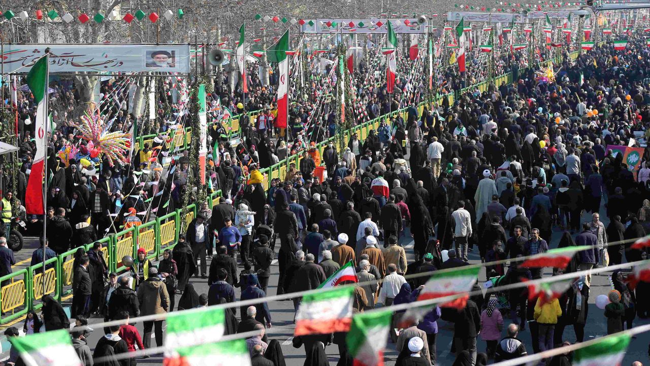 İran'da İslam Devrimi'nin yıldönümü kutlanıyor
