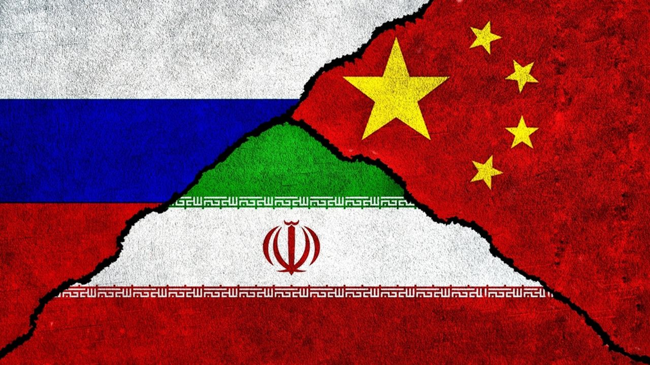 İran, Rusya ve Çin'den ortak tatbikat