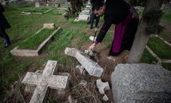 Yahudi yerleşimciler Hristiyan mezarlığını tahrip etti