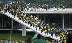 Brezilya'da Bolsonaro destekçileri Kongre binasını bastı