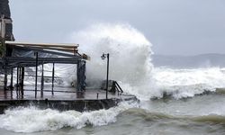 Meteoroloji'den Karadeniz'e "fırtına" uyarısı