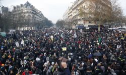 Fransa’da bugün ülke çapındaki grev başlıyor