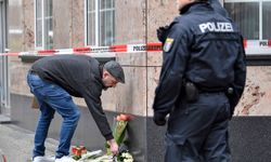 Almanya'da 9 kişiyi öldüren teröristin babası gözaltında
