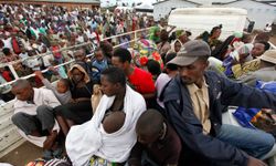 Kongo'da çatışmalardan kaçan bin kişi Uganda'ya sığındı
