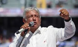 Meksika Devlet Başkanı, Peru hükümetini "baskıcı" olmakla suçladı