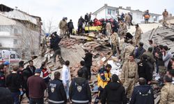 Malatya'daki depremde 1 kişi öldü, 69 kişi yaralandı, 29 bina yıkıldı