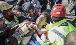 16 yaşındaki çocuk depremden 56 saat sonra kurtarıldı