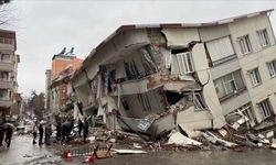 Depremde yıkılan binalarla ilgili soruşturma: 317 tutuklama
