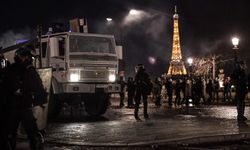 Fransa'da sokaklar karıştı: Protestolarda 120 gözaltı