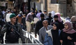 İşgal rejimi Cuma namazında Filistinlilerin Kudüs'e girişini kısıtladı