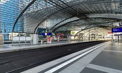 Almanya'da grev sebebiyle istasyonlar boş kaldı