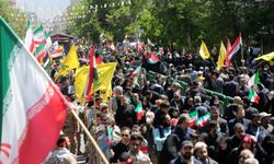 İran'da "Dünya Kudüs Günü" yürüyüşü