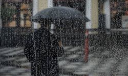 İstanbul'da fırtına ve şiddetli yağış: 1 ölü