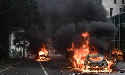 Fransa'da sokaklar savaş alanı
