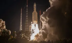 Avrupa Uzay Ajansının Ariane 5 roketi son kez fırlatıldı