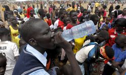 Kenya'da sudan zehirlenen 148 öğrenci hastaneye kaldırıldı