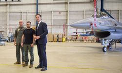 Hollanda, Ukrayna'ya 18 F-16 savaş uçağı göndermeye hazırlanıyor