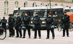 Danimarka, Kur'an-ı Kerim'e yönelik saldırıların ardından kontrollerini sıkılaştırıyor