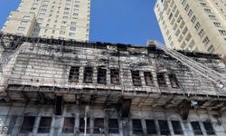 Esenyurt'ta kültür merkezinde çıkan yangın söndürüldü