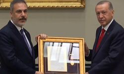 Erdoğan'dan Hakan Fidan'a "üstün hizmet madalyası"