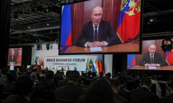 Putin: BRICS'in dünyadaki etkisini genişletmek için çalışmalar sürecek