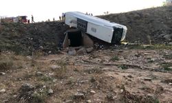 Yolcu otobüsü şarampole devrildi: 3 ölü