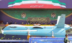 İran, 'dünyanın en uzun menzilli' İHA'sını tanıttı