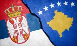 Kosova ve Sırbistan liderleri Brüksel'de bir araya geldi