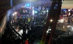 İtalya'da yolcu otobüsünün kazası sonucu 21 kişi hayatını kaybetti