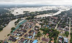 Myanmar'daki selden dolayı yerinden olan kişi sayısı 27 bini aştı