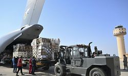 Gazze için yardım malzemeleri taşıyan 2 uçak daha kalktı