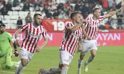 Beşiktaş Antalya'da kaybetti