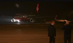 Gazzeli hastaları taşıyan askeri uçak Ankara'ya indi