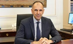Yunanistan Dışişleri Bakanı: Siyonist İsrail kendini savunma sınırlarını aştı