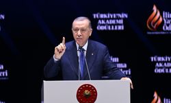 Erdoğan'dan Pakistan Cumhurbaşkanı Zerdari'ye tebrik