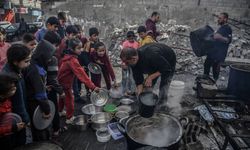 Gazze'de nüfusun dörtte biri açlıktan ölüyor