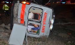 Karaman’da ambulans ile otomobil çarpıştı: 5 yaralı